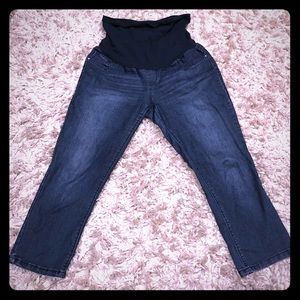 Full panel maternity capris